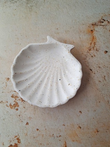 Przejdź do produktu Tacka muszelka 3D: Biel z muszelkami "Seashell"
